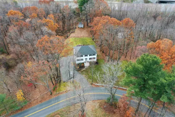 12 Morrison RD, Windham, NH 03087