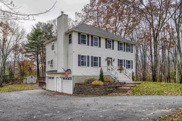 12 Morrison RD, Windham, NH 03087