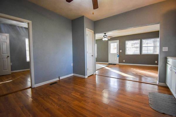 1204 Williamson Avenue, Williamson, IL 62088