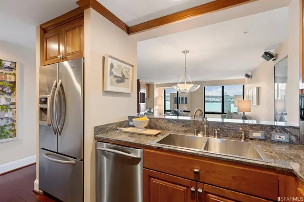 75 Folsom ST, San Francisco, CA 94105