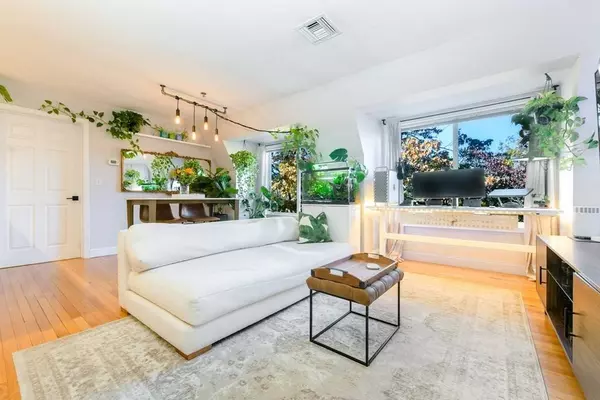 332 Jamaicaway #404, Boston, MA 02130