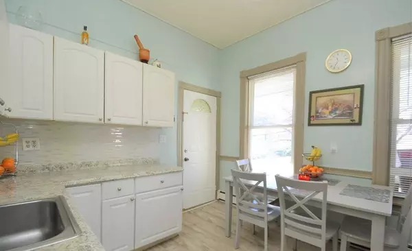 145 Moore St, Lowell, MA 01852