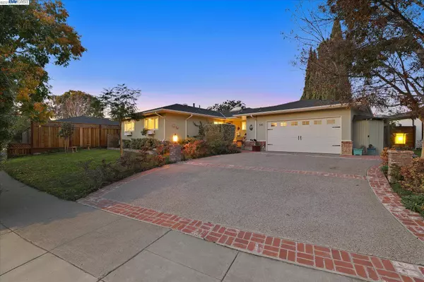 543 School St, Fremont, CA 94536