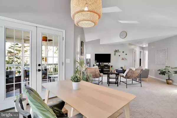 42 CONNIE AVE, Harpers Ferry, WV 25425