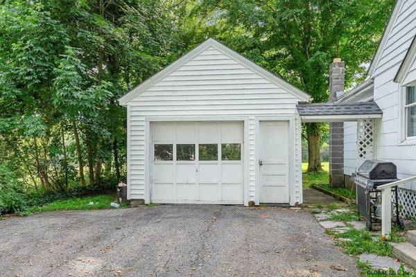 4246 STATE HIGHWAY 30, Amsterdam, NY 12010