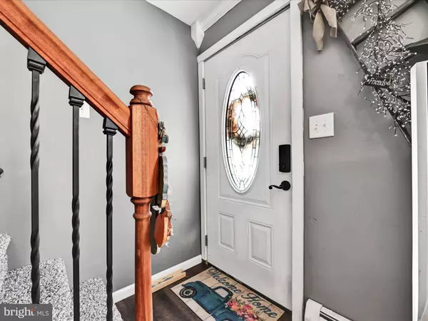 108 S MILL ST, Cleona, PA 17042