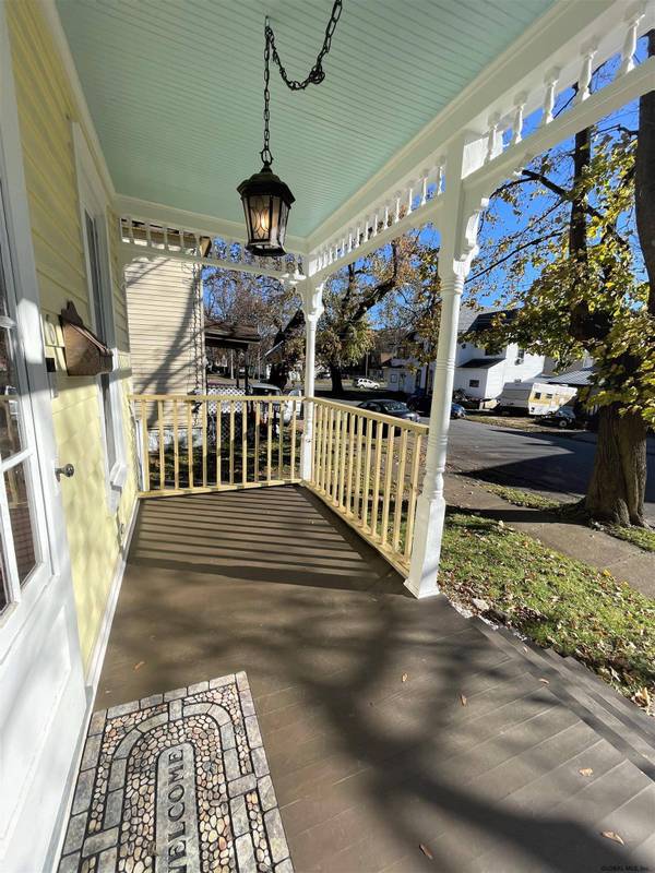 6 SIXTH ST, Gloversville, NY 12078