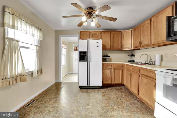 502 BELAIR AVE, Front Royal, VA 22630