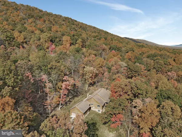 162 PENDRAGON CT, Paw Paw, WV 25434