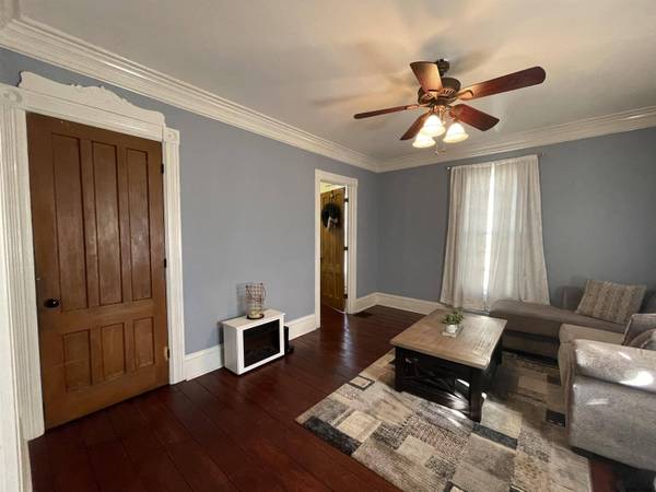 6 SIXTH ST, Gloversville, NY 12078