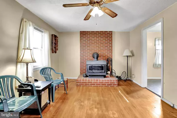 502 BELAIR AVE, Front Royal, VA 22630