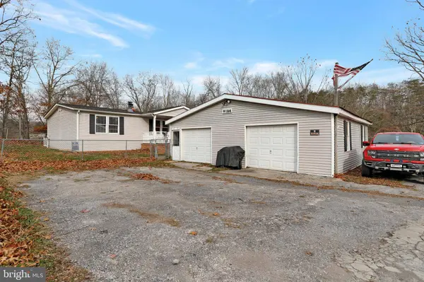 9186 HEDGESVILLE RD, Hedgesville, WV 25427