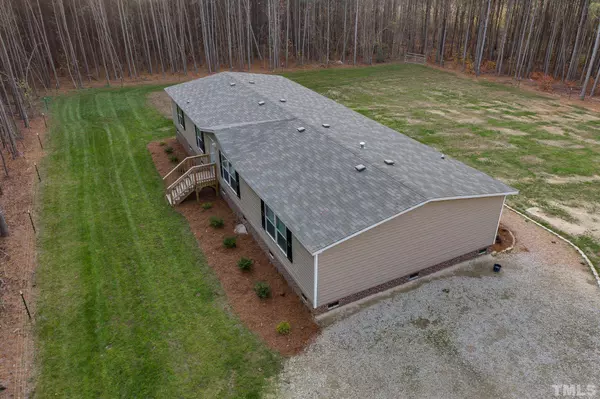 6911 Simmons Road, Castalia, NC 27816