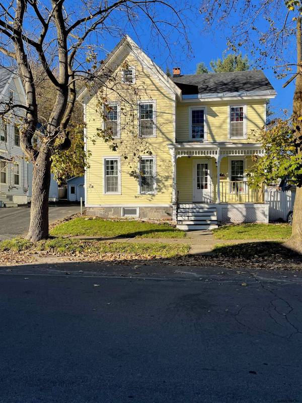 6 SIXTH ST, Gloversville, NY 12078