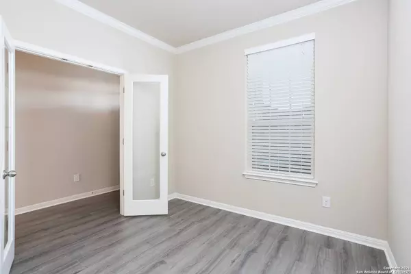 6718 ROSE FARM, San Antonio, TX 78249-4553