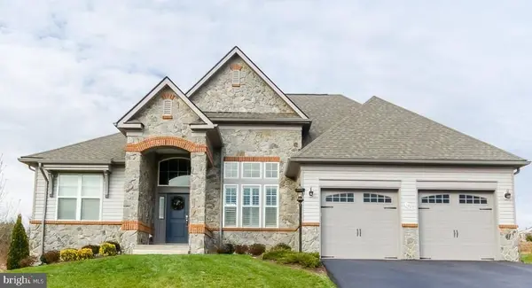 190 POTOMAC CROSSING ST, Charles Town, WV 25414