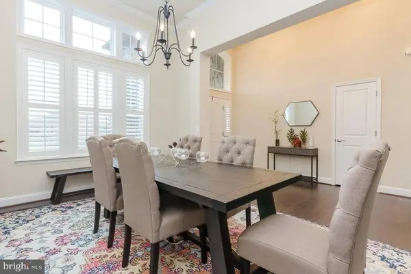 190 POTOMAC CROSSING ST, Charles Town, WV 25414