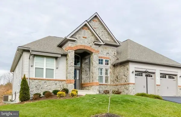 190 POTOMAC CROSSING ST, Charles Town, WV 25414