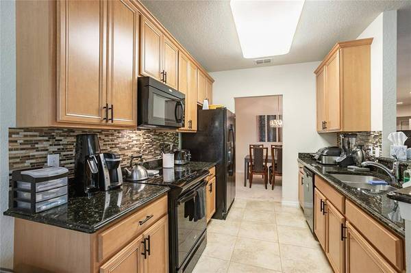 8307 BELLA VIDA CIRCLE, Davenport, FL 33896