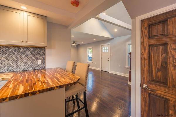 180 SECOND AV, Gloversville, NY 12078