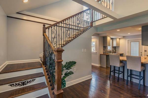 180 SECOND AV, Gloversville, NY 12078