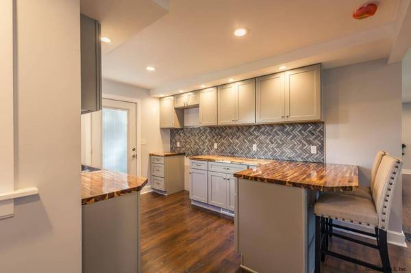 180 SECOND AV, Gloversville, NY 12078