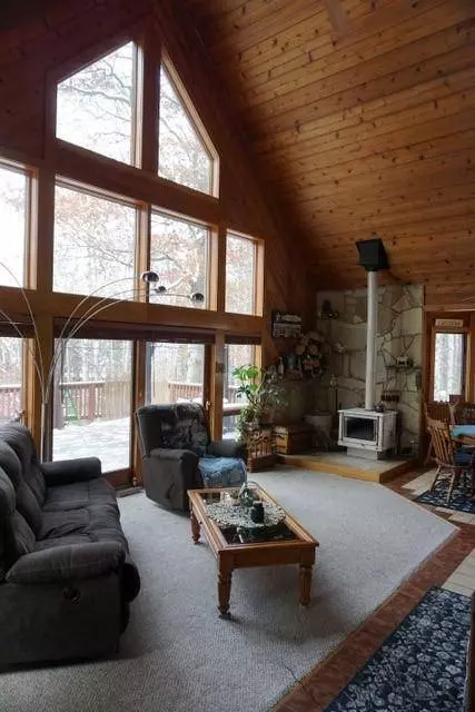 877 Bradley Drive, Hudson, WI 54016