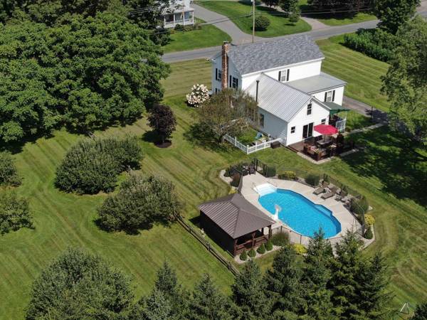 339 DUNLAP RD, Amsterdam, NY 12010