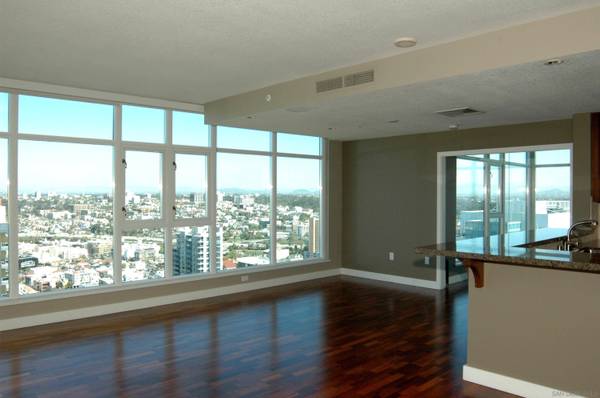 1205 Pacific Hwy #3902, San Diego, CA 92101