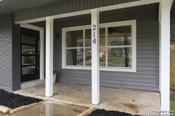 214 Oriole Ln, San Antonio, TX 78228