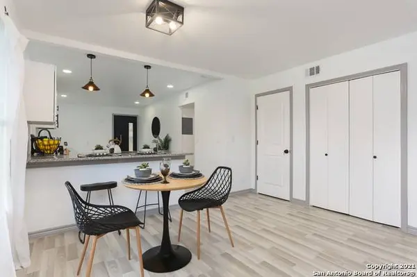 214 Oriole Ln, San Antonio, TX 78228