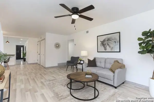 214 Oriole Ln, San Antonio, TX 78228