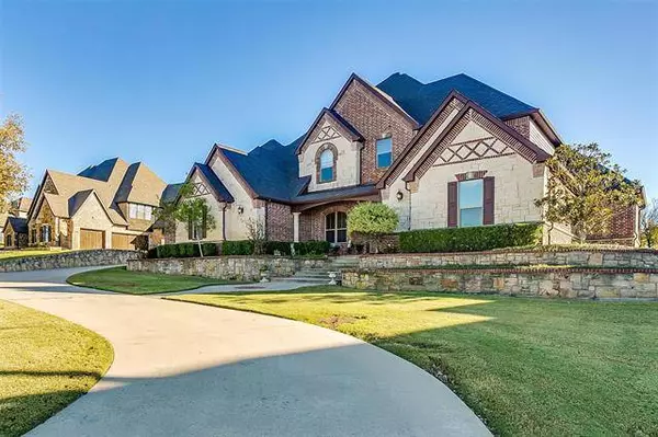 5817 Lakeside Drive, Fort Worth, TX 76179