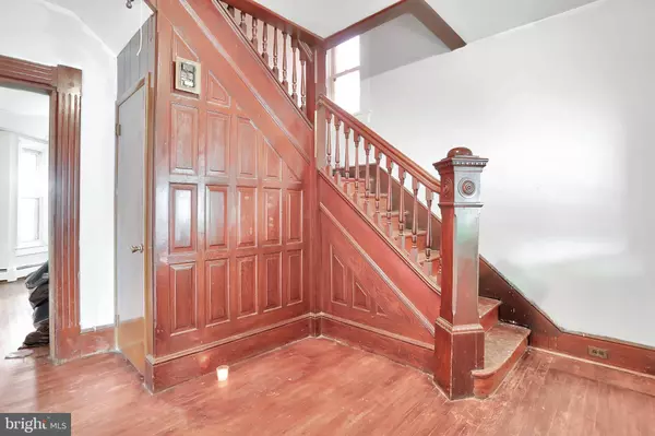 72 WEST QUEEN, Chambersburg, PA 17202