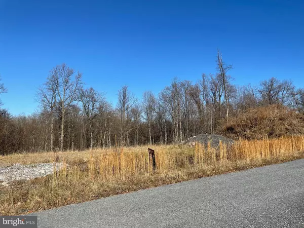 104 EVELYN DR, Elizabethtown, PA 17022