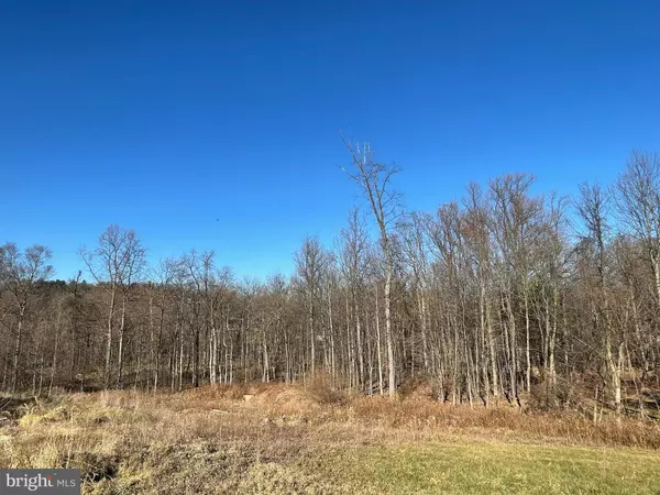 104 EVELYN DR, Elizabethtown, PA 17022