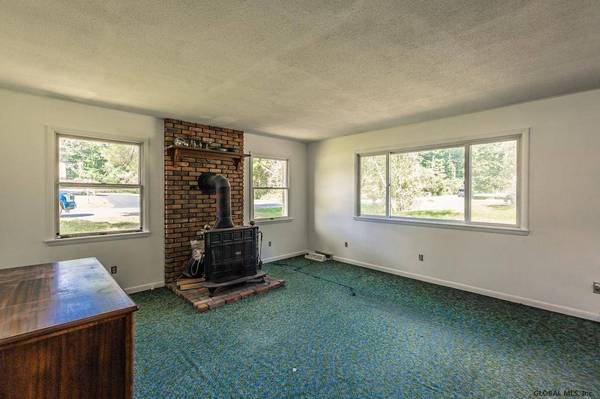 473 GARRETT RD, Ballston Spa, NY 12020