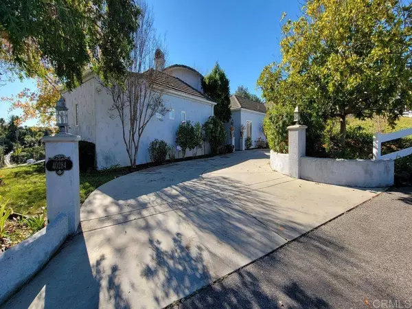 40284 Sandia Creek Drive, Fallbrook, CA 92028