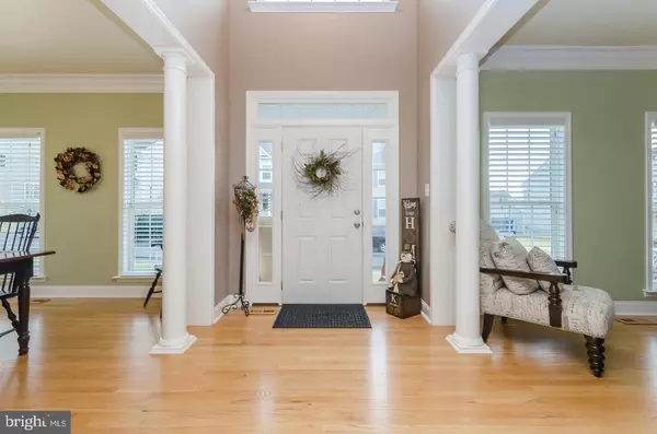 169 COLONIAL DR, Charles Town, WV 25414