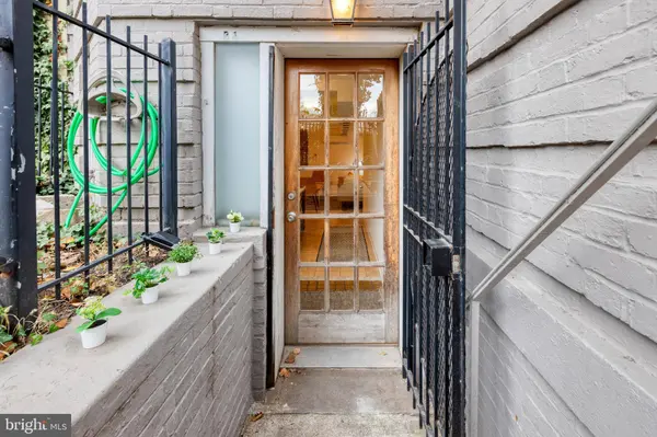 1527 PARK RD NW #B1, Washington, DC 20010