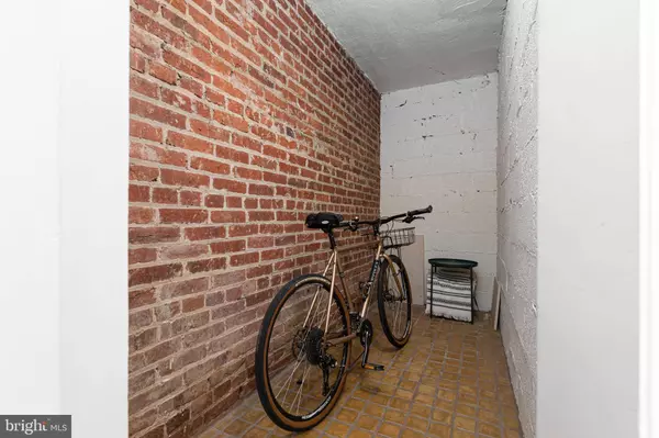 1527 PARK RD NW #B1, Washington, DC 20010