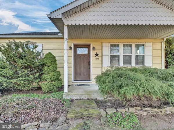 710 E MAPLE ST, Lebanon, PA 17046