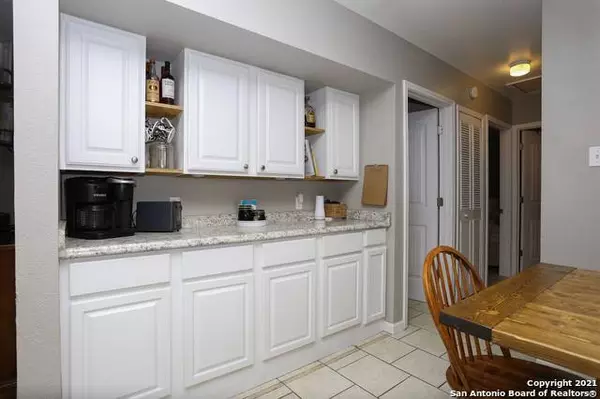 110 MEADOW PARK ST, San Antonio, TX 78227-1009