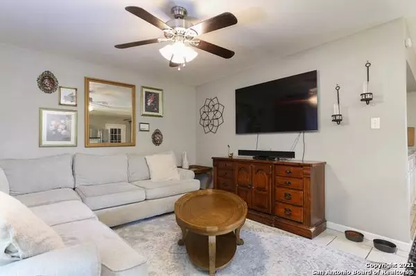 110 MEADOW PARK ST, San Antonio, TX 78227-1009