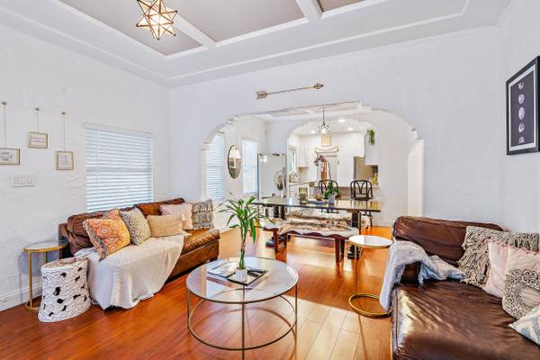 3910 Greenwood AVE, West Palm Beach, FL 33407