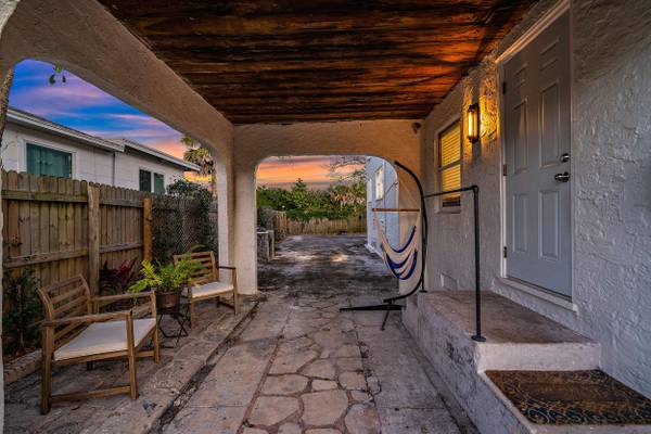 3910 Greenwood AVE, West Palm Beach, FL 33407