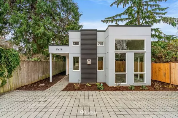 8747 12th AVE NW #B, Seattle, WA 98117