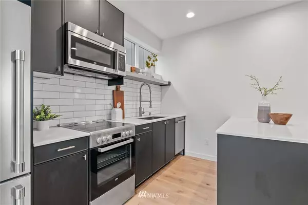 6234 B Stanley AVE S, Seattle, WA 98108