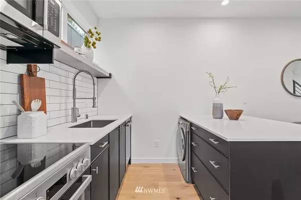 6234 B Stanley AVE S, Seattle, WA 98108