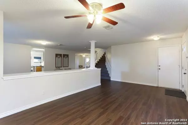 7523 LEGEND POINT DR, San Antonio, TX 78244-2413